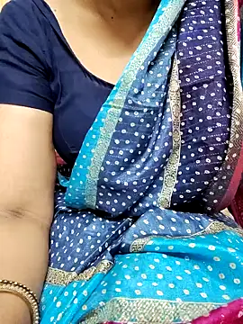 Snapshot of sunitha-3 chatting on 03.17.25 sunitha-3 online show from 03.17.25