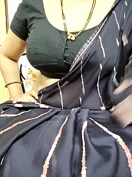 Snapshot of sunitha-3 chatting on 03.22.25 sunitha-3 online show from 03.22.25