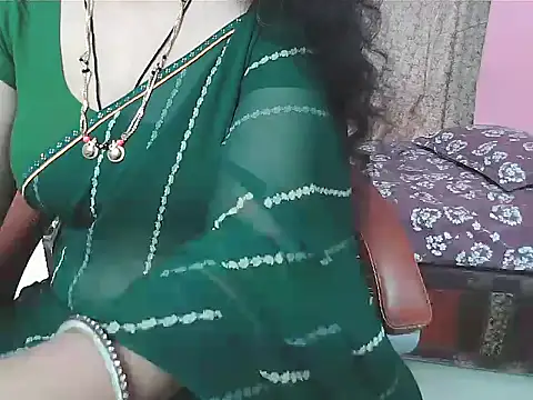 Snapshot of sunitha-3 chatting on 09.30.25 sunitha-3 online show from 09.30.25