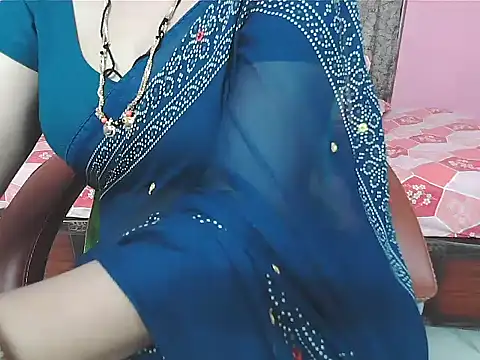 Snapshot of sunitha-3 chatting on 10.06.25 sunitha-3 online show from 10.06.25