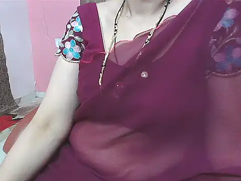 Snapshot of sunitha-3 chatting on 10.12.25 sunitha-3 online show from 10.12.25