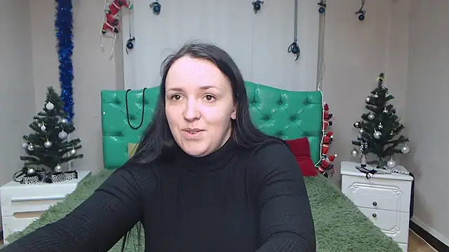 Snapshot of IsabelBlackberry chatting on 12.27.24 IsabelBlackberry online show from 12.27.24