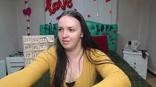 Snapshot of IsabelBlackberry chatting on 03.15.25 IsabelBlackberry online show from 03.15.25