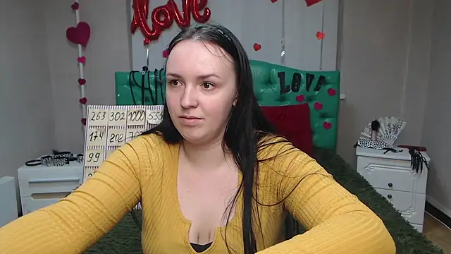 Snapshot of IsabelBlackberry chatting on 03.15.25 IsabelBlackberry online show from 03.15.25