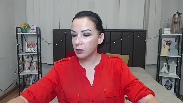 ElizabethSho online show from 09.18.25