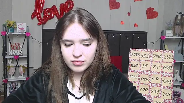 LauraHlot online show from 03.16.25