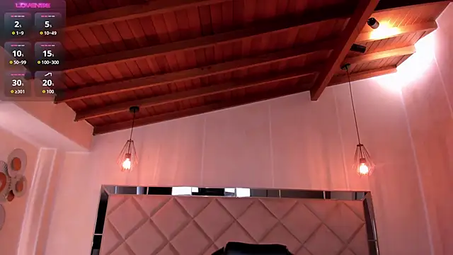 ValeriaVelvet online show from 10.29.25