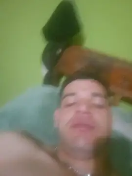 Snapshot of elqueret chatting on 11.17.25 elqueret online show from 11.17.25