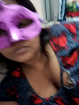 Snapshot of Ayesha-Baby chatting on 12.18.24 Ayesha-Baby online show from 12.18.24