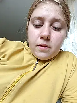 Snapshot of AnastasiaSky19 chatting on 10.13.25 AnastasiaSky19 online show from 10.13.25