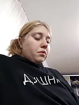 Snapshot of AnastasiaSky19 chatting on 10.29.25 AnastasiaSky19 online show from 10.29.25