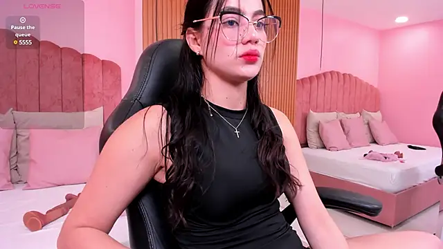 Snapshot of ariel_jonees chatting on 03.15.25 ariel jonees online show from 03.15.25