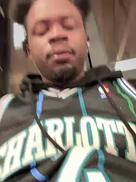 Snapshot of MobyDxck chatting on 12.09.24 MobyDxck online show from 12.09.24