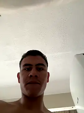 Snapshot of Akdablio chatting on 11.03.25 Akdablio online show from 11.03.25