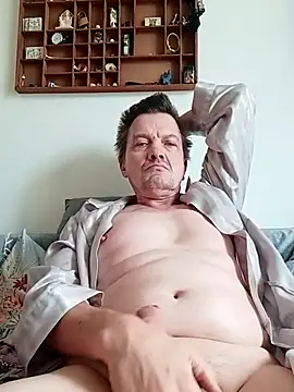 Snapshot of Bigpenis6y chatting on 10.17.25 Bigpenis6y online show from 10.17.25