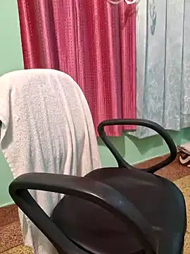 Snapshot of N-Natasha chatting on 01.11.25 N-Natasha online show from 01.11.25