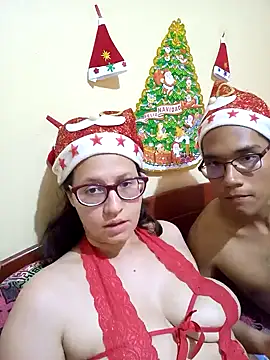 Snapshot of couple_orgasm chatting on 12.19.24 couple orgasm online show from 12.19.24