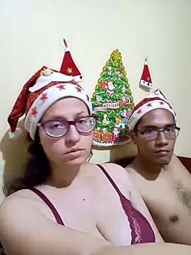 Snapshot of couple_orgasm chatting on 12.28.24 couple orgasm online show from 12.28.24