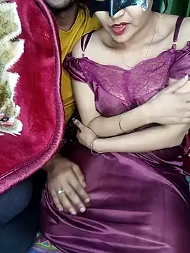 Snapshot of MUMTAJ-1 chatting on 12.17.24 MUMTAJ-1 online show from 12.17.24