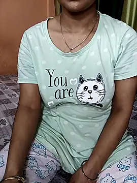 Snapshot of MUMTAJ-1 chatting on 10.04.25 MUMTAJ-1 online show from 10.04.25