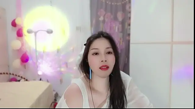 HK angelchloe online show from 02.28.25