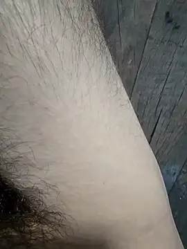 Snapshot of hungarian_dick chatting on 11.23.25 hungarian dick online show from 11.23.25