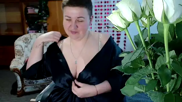 Snapshot of Annet1912 chatting on 02.13.25 Annet1912 online show from 02.13.25