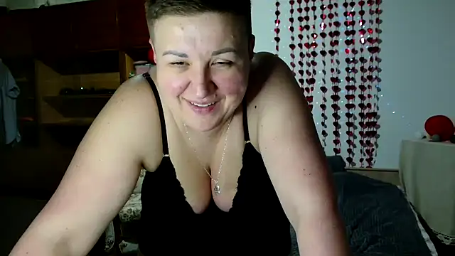 Snapshot of Annet1912 chatting on 02.18.25 Annet1912 online show from 02.18.25