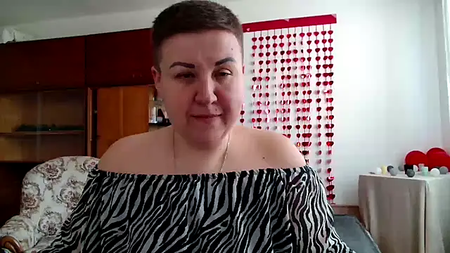 Snapshot of Annet1912 chatting on 03.08.25 Annet1912 online show from 03.08.25
