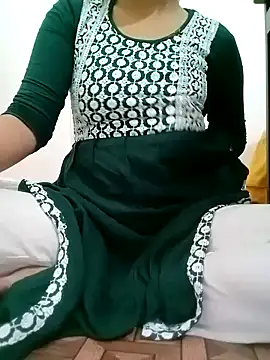 Snapshot of Arohi_is_Live chatting on 12.19.24 Arohi is Live online show from 12.19.24