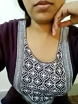 Snapshot of Arohi_is_Live chatting on 01.15.25 Arohi is Live online show from 01.15.25