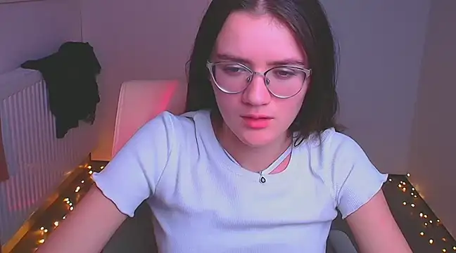 Snapshot of Josephine_jo chatting on 12.20.24 Josephine jo online show from 12.20.24