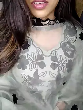 Snapshot of Sreya213 chatting on 12.03.24 Sreya213 online show from 12.03.24