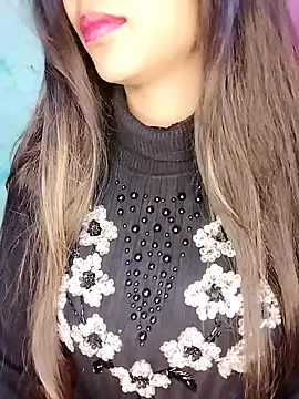 Snapshot of Sreya213 chatting on 01.04.25 Sreya213 online show from 01.04.25