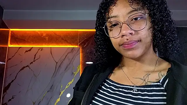 Violeth b online show from 10.27.25