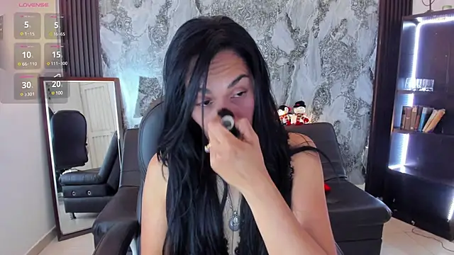 Snapshot of Carlota_milf_30 chatting on 12.07.24 Carlota milf 30 online show from 12.07.24