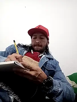 Snapshot of Gatohot23 chatting on 02.25.25 Gatohot23 online show from 02.25.25