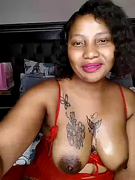 Snapshot of quenliyasa chatting on 02.14.25 quenliyasa online show from 02.14.25