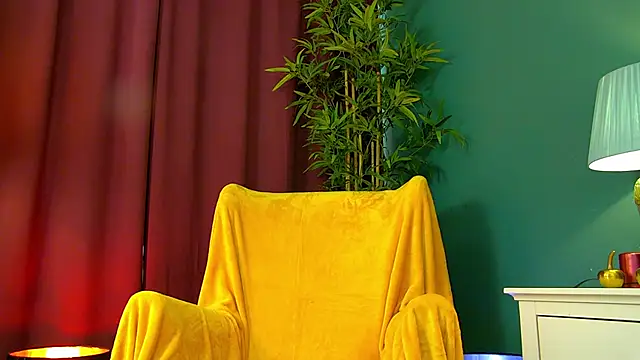 Snapshot of Foxxxy_MILF chatting on 03.10.25 Foxxxy MILF online show from 03.10.25