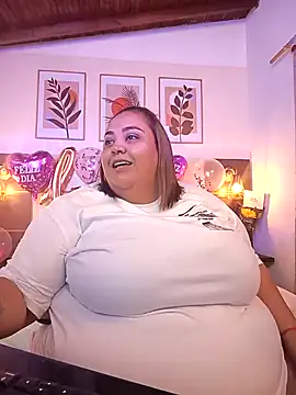 Snapshot of Alisson_am chatting on 02.15.25 Alisson am online show from 02.15.25