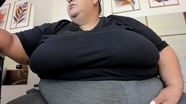 Snapshot of Alisson_am chatting on 09.21.25 Alisson am online show from 09.21.25