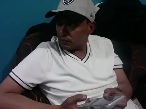 Snapshot of TUMORENO1 chatting on 01.23.25 TUMORENO1 online show from 01.23.25