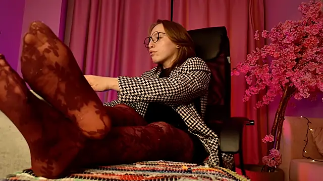 Snapshot of AphexQueen chatting on 10.10.25 AphexQueen online show from 10.10.25