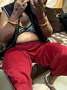 Snapshot of Tameesh_sexy_mistress chatting on 10.13.25 Tameesh sexy mistress online show from 10.13.25