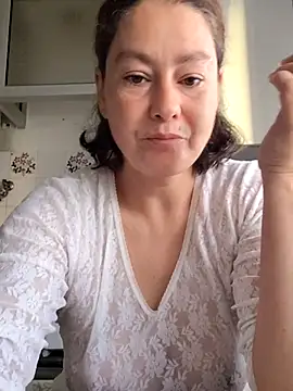 Snapshot of RamyLove36 chatting on 10.26.25 RamyLove36 online show from 10.26.25