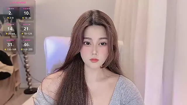 Strawberrybabyy1 online show from 12.27.24