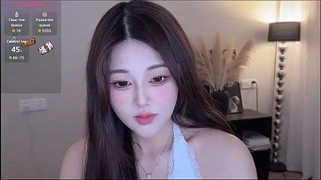 Strawberrybabyy1 online show from 12.02.25