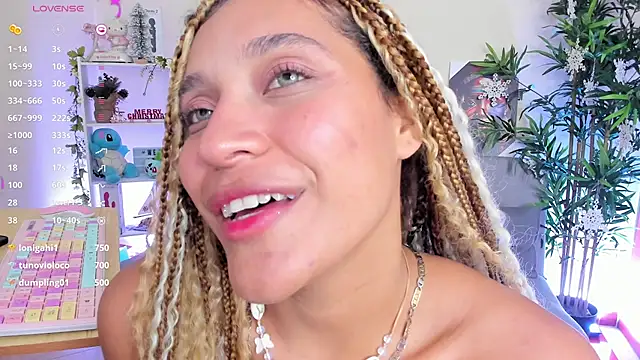 Snapshot of natty_romanof_18 chatting on 01.08.25 natty romanof 18 online show from 01.08.25