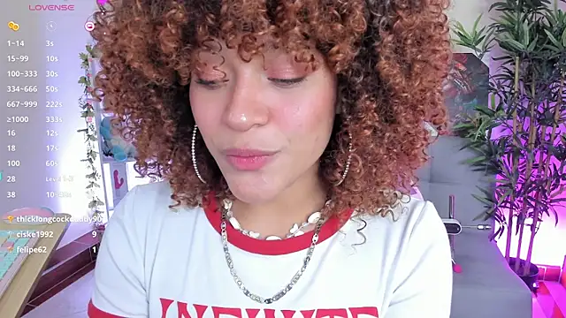 Snapshot of natty_romanof_18 chatting on 01.22.25 natty romanof 18 online show from 01.22.25