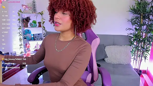 Snapshot of natty_romanof_18 chatting on 02.13.25 natty romanof 18 online show from 02.13.25